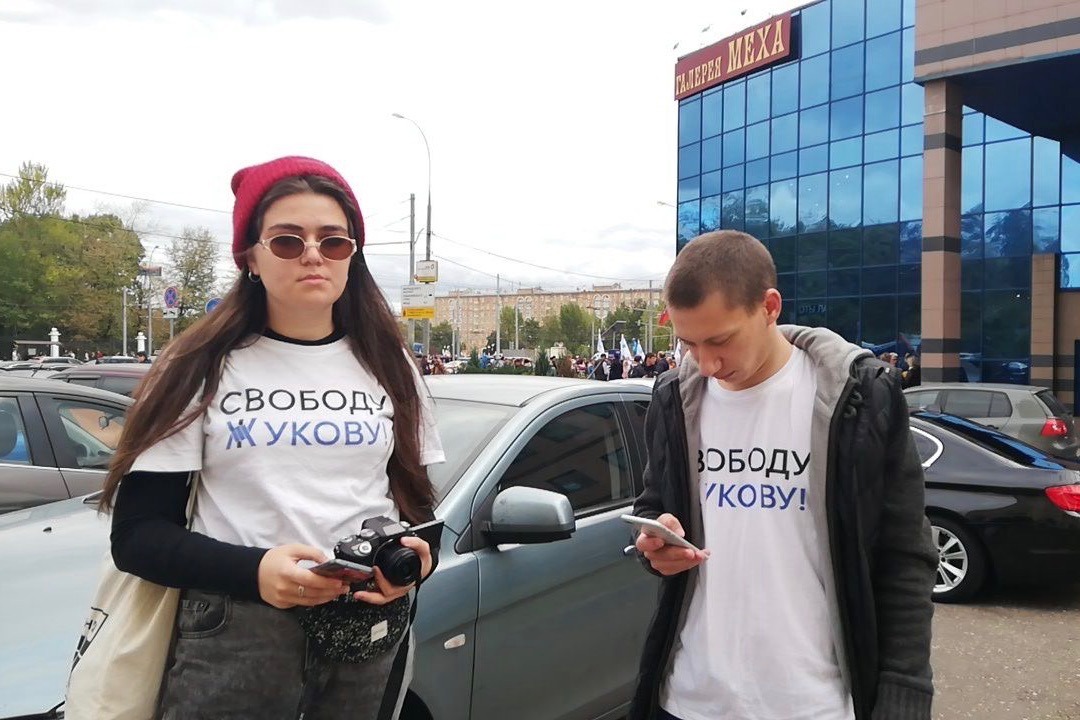 Тима Мутаева и Валерий Костенок. Фото: DOXA.